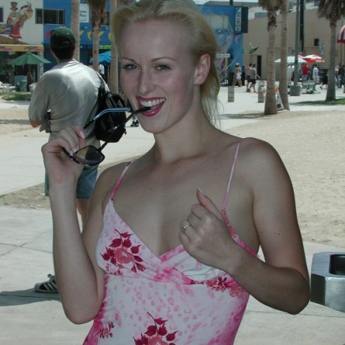 Falls jemand noch eine Blondine sucht
